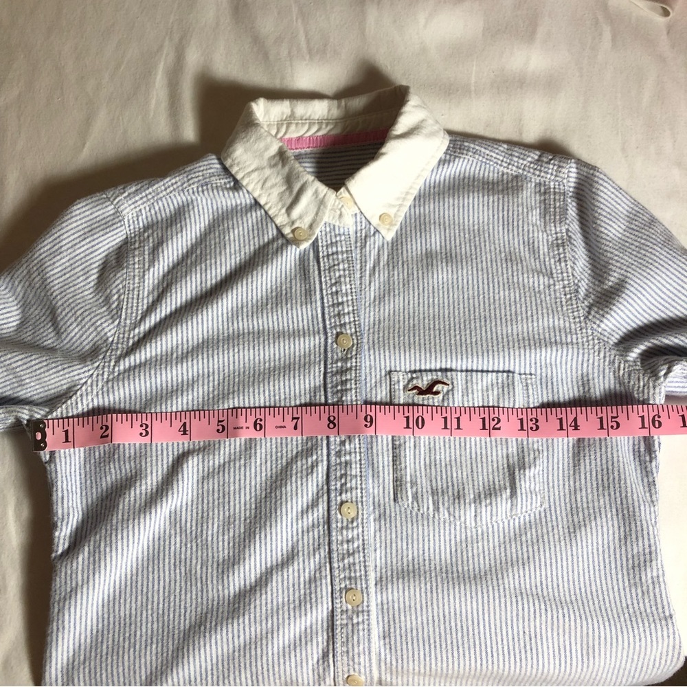 Hollister Button Down Long Sleeve Shirt, XS, EUC, pet/smoke free home - Picture 5 of 9